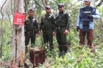 a_cmac_official_inspects_uxo_found_in_banteay_meanchey_province._banteay_meanchey_radio