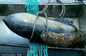 261D4CB200000578-2970717-An_unexploded_Second_World_War_bomb_was_hauled_off_the_seabed_by-a-1_1425061875605